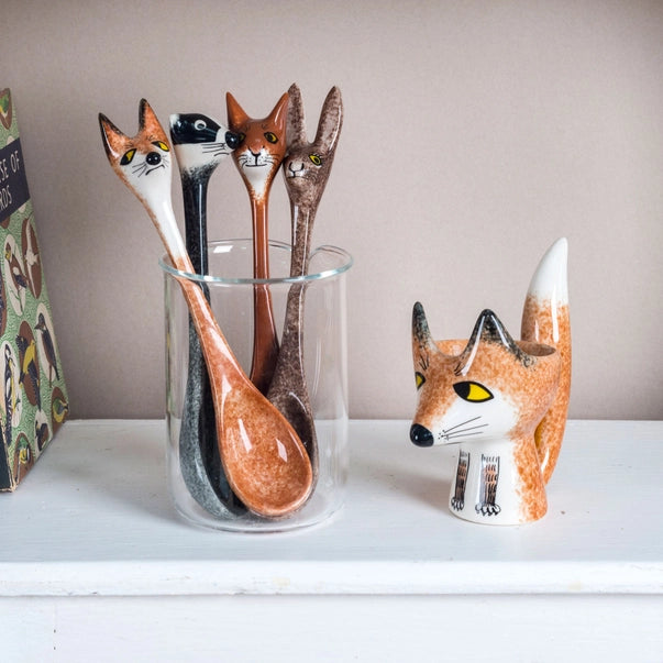 ceramic-wildlife-spoons-hannah-turner