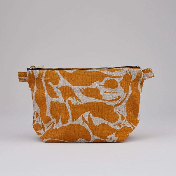 cosmetic-bag-yellow-linen-creatures-blasta-heriet