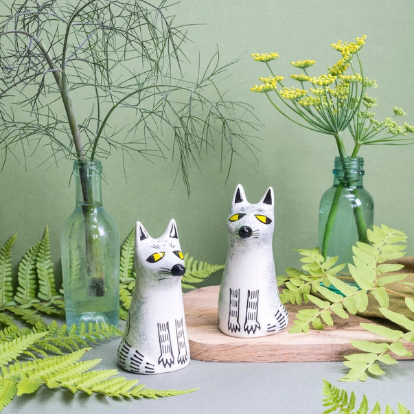 wolf-salt-pepper-shakers-hannah-turner