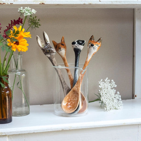 ceramic-wildlife-spoons-hannah-turner