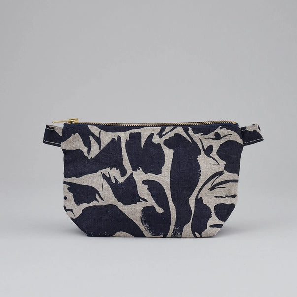 cosmetic-bag-navy-linen-creatures-blasta-henriet