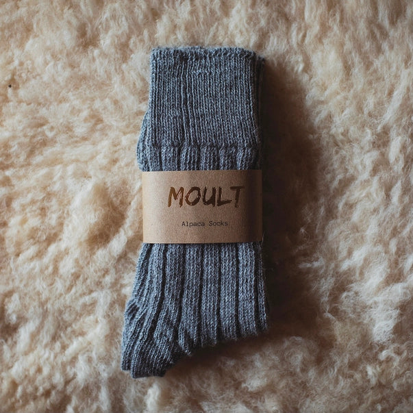 alpaca-lounging-socks-small-grey-moult