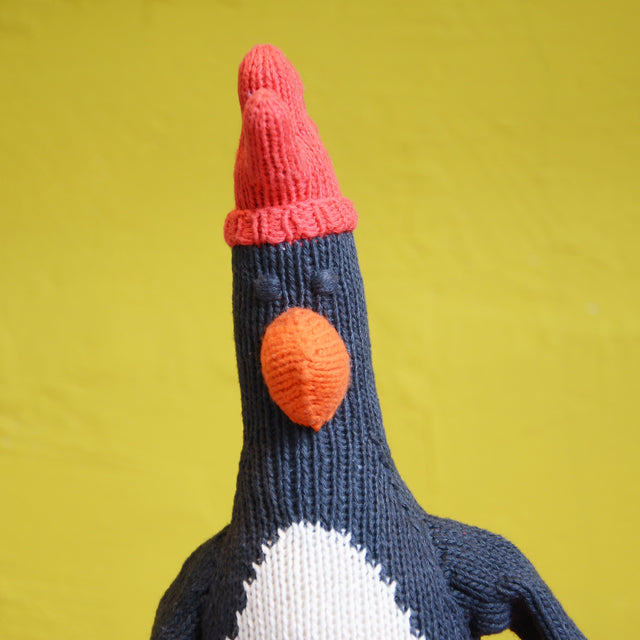 feathers-mcgraw-knitted-soft-toy-chunki-chilli